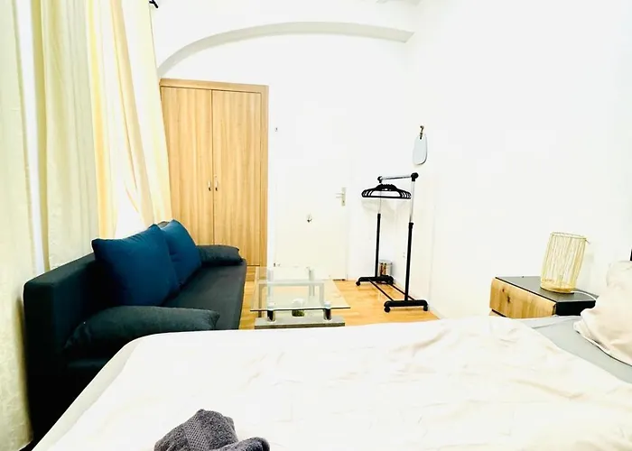 Comfy In A Shared Apt, 8min To Rathausplatz Apartmán Vídeň
