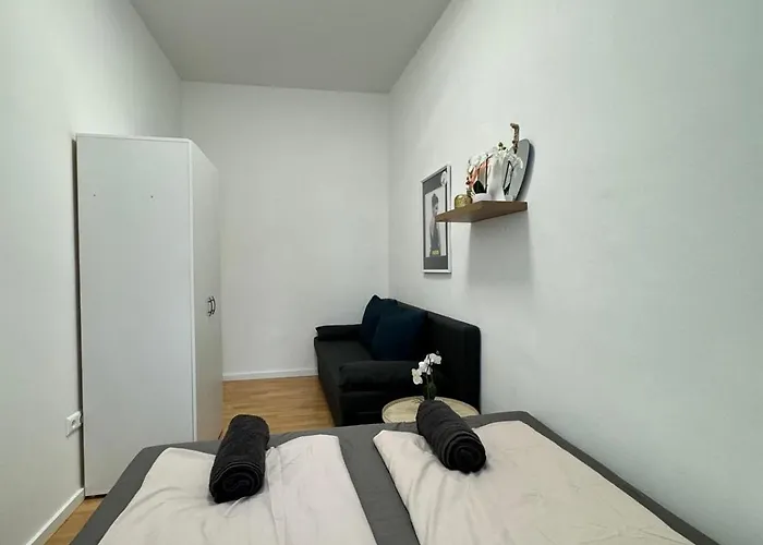 Comfy In A Shared Apt, 8min To Rathausplatz