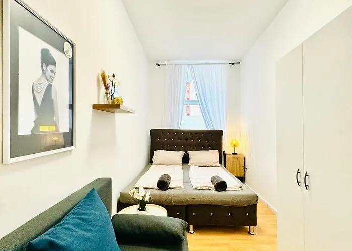 Comfy In A Shared Apt, 8min To Rathausplatz *