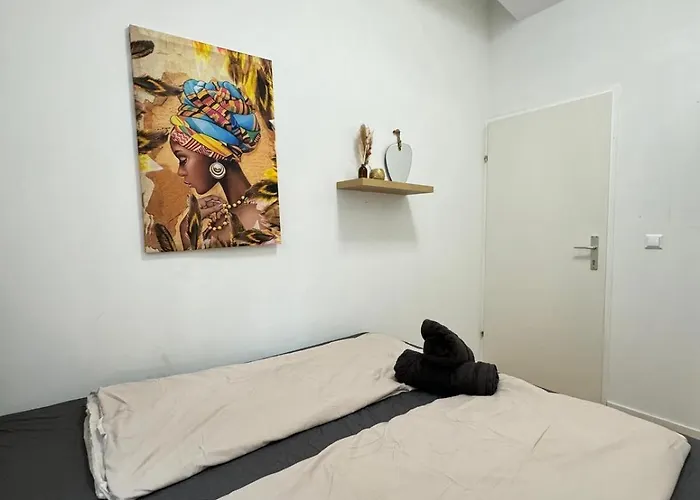 Comfy In A Shared Apt, 8min To Rathausplatz