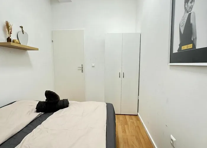 Comfy In A Shared Apt, 8min To Rathausplatz Apartmán Vídeň