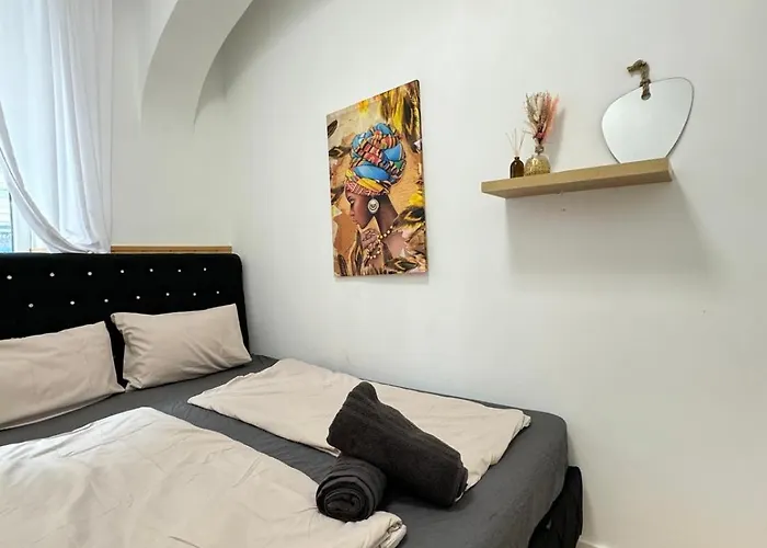 Comfy In A Shared Apt, 8min To Rathausplatz *