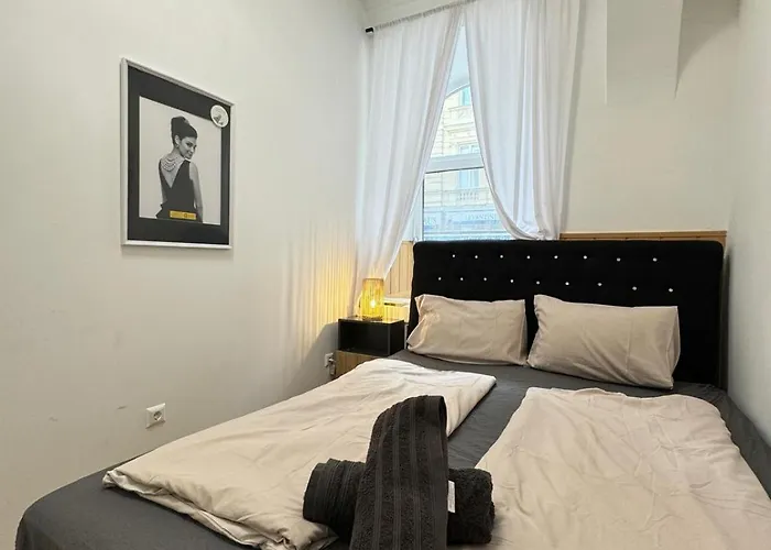 Apartmán Comfy In A Shared Apt, 8min To Rathausplatz Vídeň