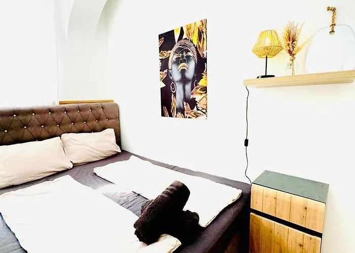 Comfy In A Shared Apt, 8min To Rathausplatz *